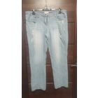 Стильные джинсы на 62-66 размер, с бусинами, голубого цвета. Отличного качества и красиво сидят на фигуре. Бусины пришиты, а не приклеены, красиво переливаются.Замеры: ПОталии 53-57 см, ПОноги по верх