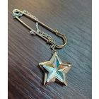 Брошь булавка с подвеской в виде звезды , звезда раздвигается внутри тени , можно убрать и использовать как брошь с секретом