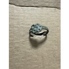 Кольцо старинное в форме цветка с Точечным Орнаментом