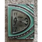 Кварцевые женские редкие  часы бренда Xinge (модель X-084) авангардного дизайна.