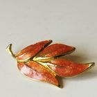 Брошь  винтажная " Веточка" Эмаль. Позолота. 4,5х2,5 см.