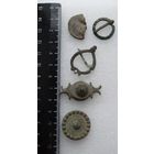 Все лоты с рубля.Фибулы,вислая печать,накладки