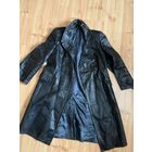 Винтажный мужской плащ на мягкой коже и полностью пригоден к носке. Размер 50-52-3.  от состояния и цена.