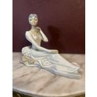 Очень красивая статуэтка, фарфор, Европа, клеймо, много лотов с рубля