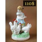 Девочка кормящая кур Минск ФФЗ, 1950-е года, Оригинал.