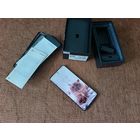 Телефон Samsung galaxy S20+ plus, бит дисплей, полоса на экране, трещины на задней крышке, тач работает. Всё остальное исправно. Батарей с утра до вечера в режиме умеренного пользования.