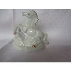 Статуэтка Лошадь с золотыми копытами. Старт с 10 руб.