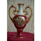 Ваза фарфоровая    15,5 см  ( целая )