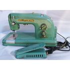 Стильная швейная машинка "Тула", в упаковке и с паспортом , СССР, 1957 год.