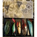 Набор блесен "Лахта" завод Балтика СССР : Отличная эмаль, Дельфин,Нева, Луч,Себеж эмаль.