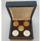 Футляр для 5 монет (50 руб., Au) d 30.00 mm деревянный