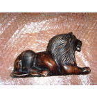 Лев . Статуэтка . Дерево