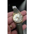 С 1 рубля! Часы Poljot Полет 17 камней Au 20 костюмник тонкие. Идут. Точность не проверял. Без репассажа. Состояние на фото.могут поразному останавливаться. Ремень за отдельную плату если нужен.