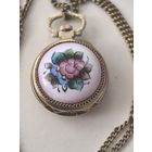 Часы кулон финифть. ЧАЙКА с цепочкой. на ходу.  (вроде точно идут!!!)