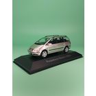 Volkswagen Sharan (2001) Модель- 1:43