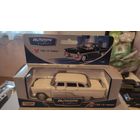 Модель Газ 13 Чайка.