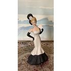 Статуэтка коллекционная Дама с веером Wedgwood Англия винтаж Редкая !