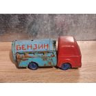 Игрушка СССР машинка бензовоз.