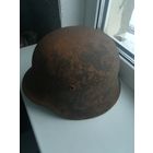 Немецкий стальной шлем М-35.