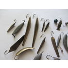 Удочки и блесны для зимней рыбалки.