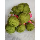 Пряжа полушерсть 600 г Пехорка зелёная