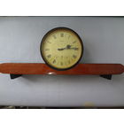 Часы Янтарь.