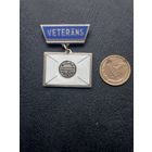 Значок тяжелый. Эмали. Ветеран Рижской почты