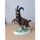 Статуэтка "Скачущий козлик" Германия