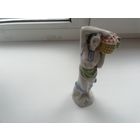 Фарфор девушка с виноградом, бронницы