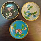 Винтажный набор тарелок клуазоне блюдце латунь эмаль 9.5 см набор из 3х штук . 1950-1980 год