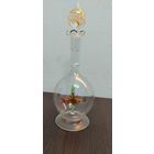 Винтажный штоф с фигуркой ( рыбкой ) внутри , стекло , гутная техника , СССР 1960 е года в идеальном состоянии без сколов и царапин .