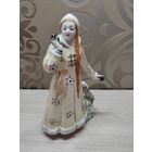 Фарфоровая фигурка Снегурочка