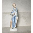 Статуэтка юноша