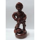 Статуэтка "Футболист" 70-е годы Европа. Керамика. Высота 18 см.