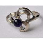 Кольцо с камнем синего цвета. Размер 18.  Мельхиор
