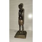 БРОНЗА. Литая бронзовая статуэтка женщины. 17,5 см. Настоящая патина. Звоните заранее - привезу из деревни.