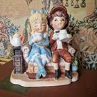 Фарфоровая статуэтка пара чаепитие