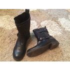 Крутейшие ботинки STRATEGIA на 38 размер, качественная натуральной кожи, стильно украшены металлическими заклепками. Покупала за шестьсот долларов.  Очень удобные, красиво смотрятся.