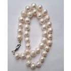 Бусы. Натуральный жемчуг. Жемчужное ожерелье. Перламутровый блеск. Длина 44.5 см