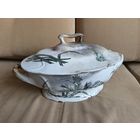 Огромная супница Кузнецова. Ирисы. Годна для приготовления.