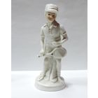 Статуэтка фарфоровая "Теннисист" 80-е годы Европа. Высота 18 см.