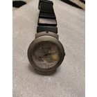 Часы кварцевые оригинальный дизайн