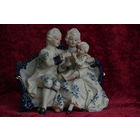 Статуэтка фарфоровая ( высота  17,5 см ,ширина 18 см )  целая