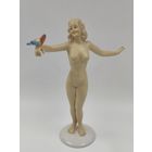 Редкая старинная немецкая статуэтка SchauBach Девушка с птицей