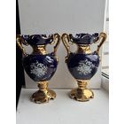 Ваза винтажная с фигурными ручками позолота
