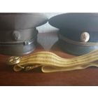 Фуражки СССР(2шт).Парадный ремень.См.фото.За все.