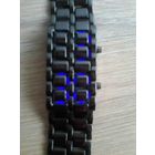 Часы/Браслет - Наручные Кварцевые - Время Показывают Только при Нажатии на Кнопку.