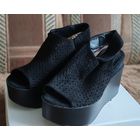 Босоножки женские