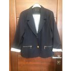 Стильный жакет на 50-54 размер темно-синего цвета. Просто находка в гардеробе. Носила не очень долго, не мой размер. Отличное качество, интересный рукав, карманы на молнии.  Длина около 68 см, ПОгруди