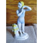 Юная пловчиха (купальщица) лфз